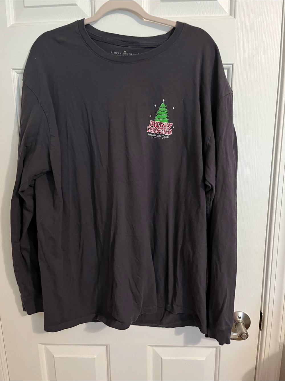 Simply Southern Navy LongSleeve Tee with Green Christmas Tree Grinch Women’s XXL